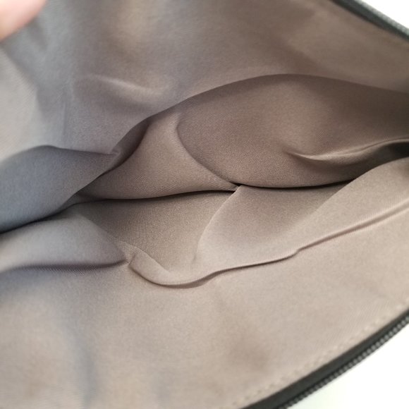 tutilo New York black vegan leather tablet case - Picture 7 of 8